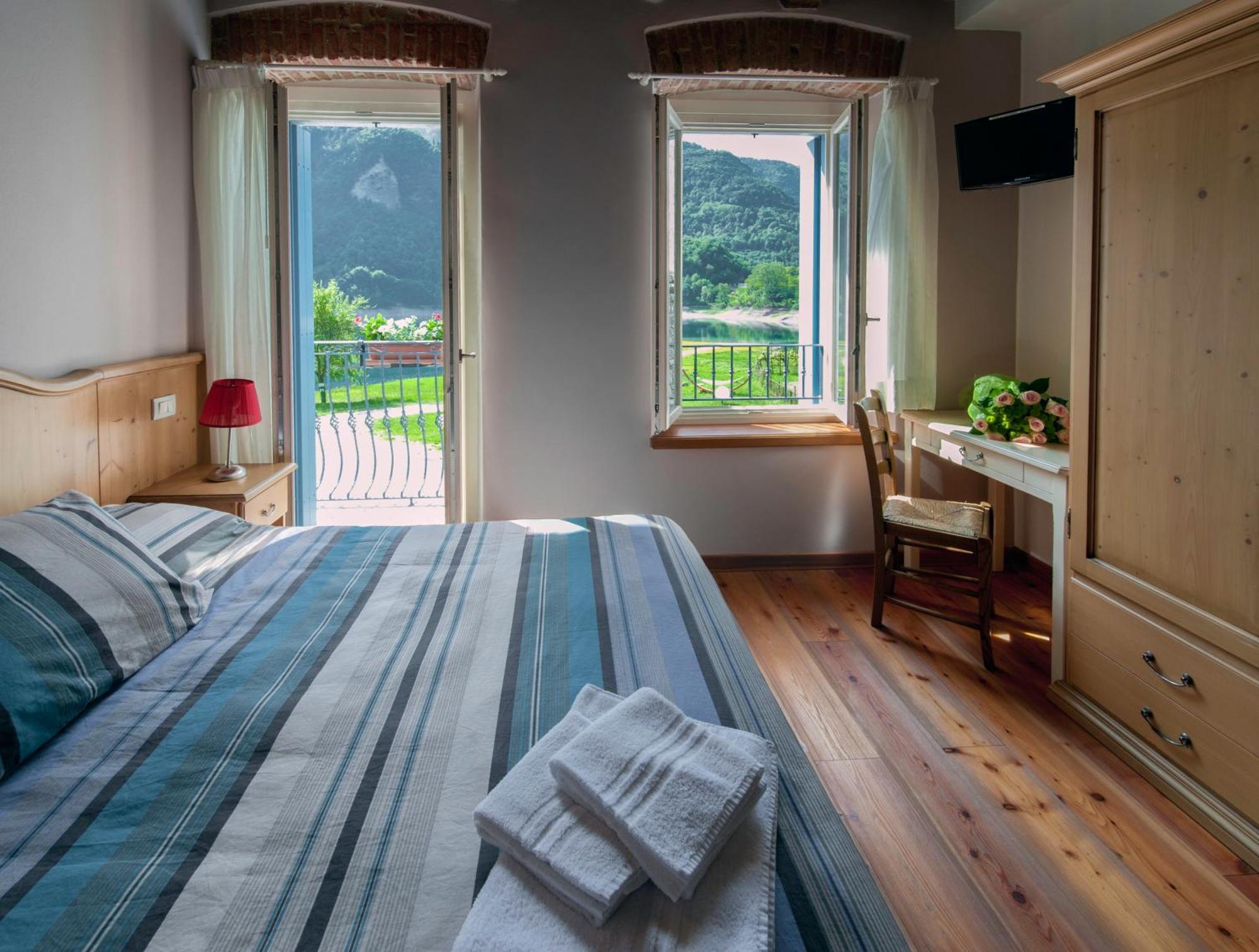 Albergo Parigi Arsie Luaran gambar