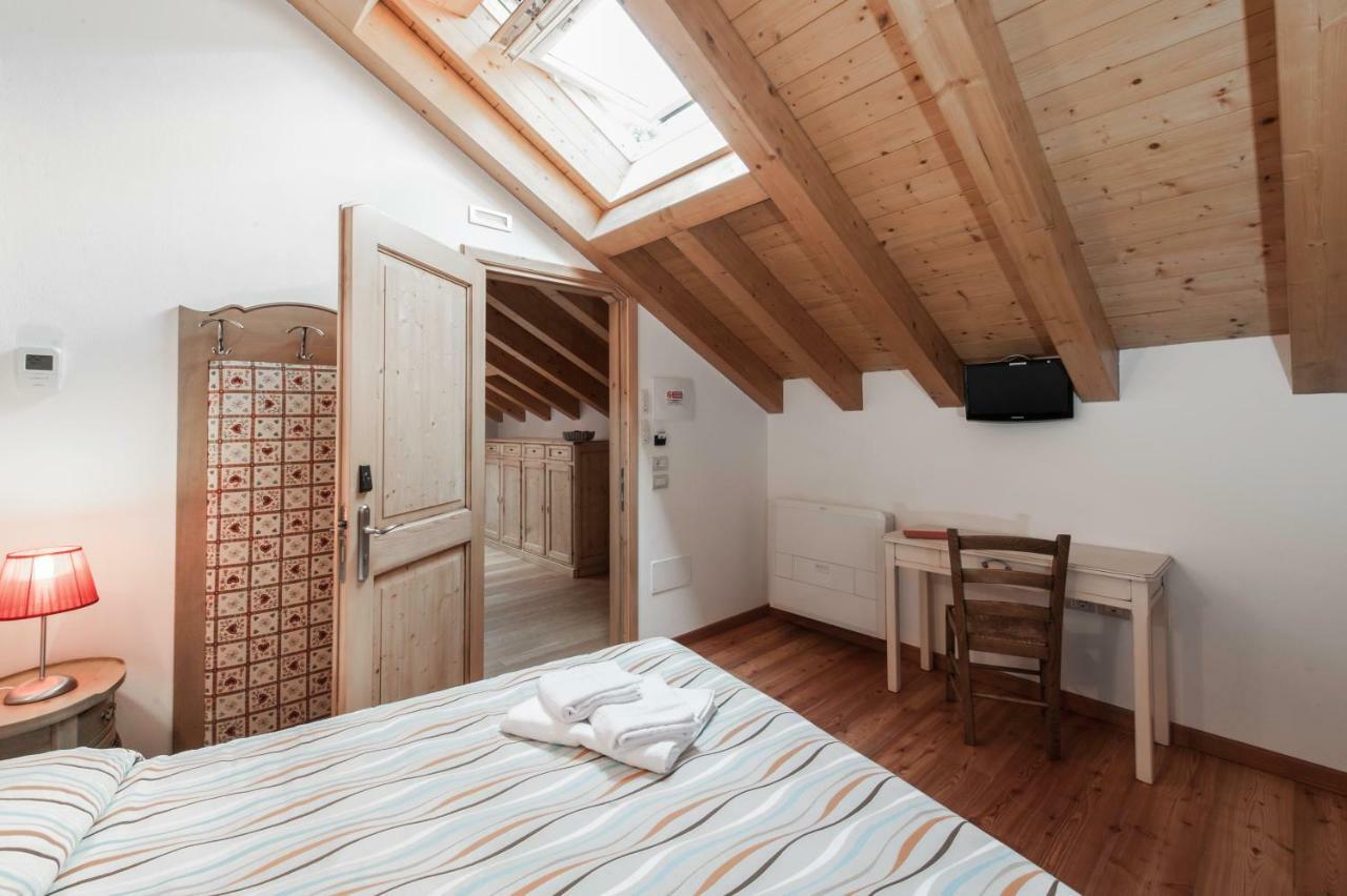 Albergo Parigi Arsie Luaran gambar